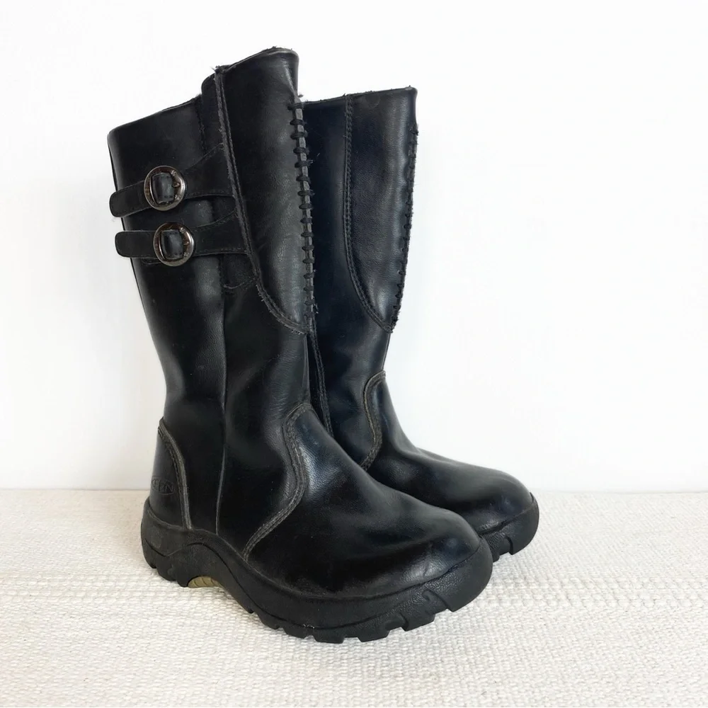 KEEN Kids Bern black leather boots Kids Toddler size 9